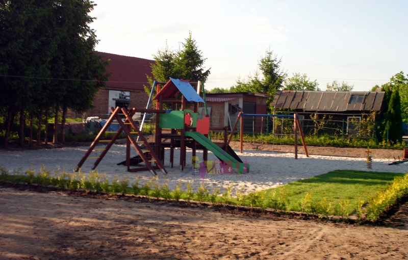 plac zabaw w Barcikowicach