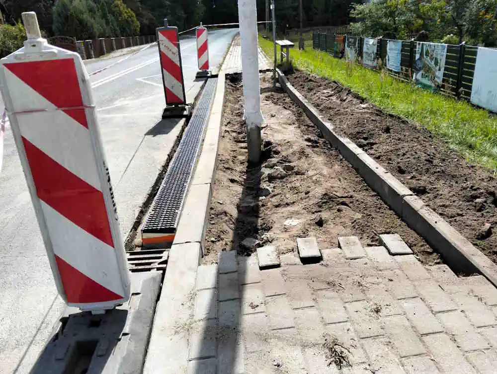 Jak powstawało II przejście dla pieszych na DW 283 w Barcikowicach