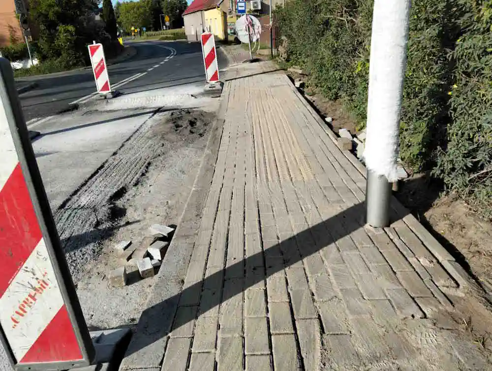 Jak powstawało II przejście dla pieszych na DW 283 w Barcikowicach
