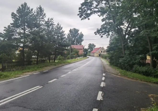 W tym miejscu powstanie drugie przejście dla pieszych w Barcikowicach w ciągu DW 283