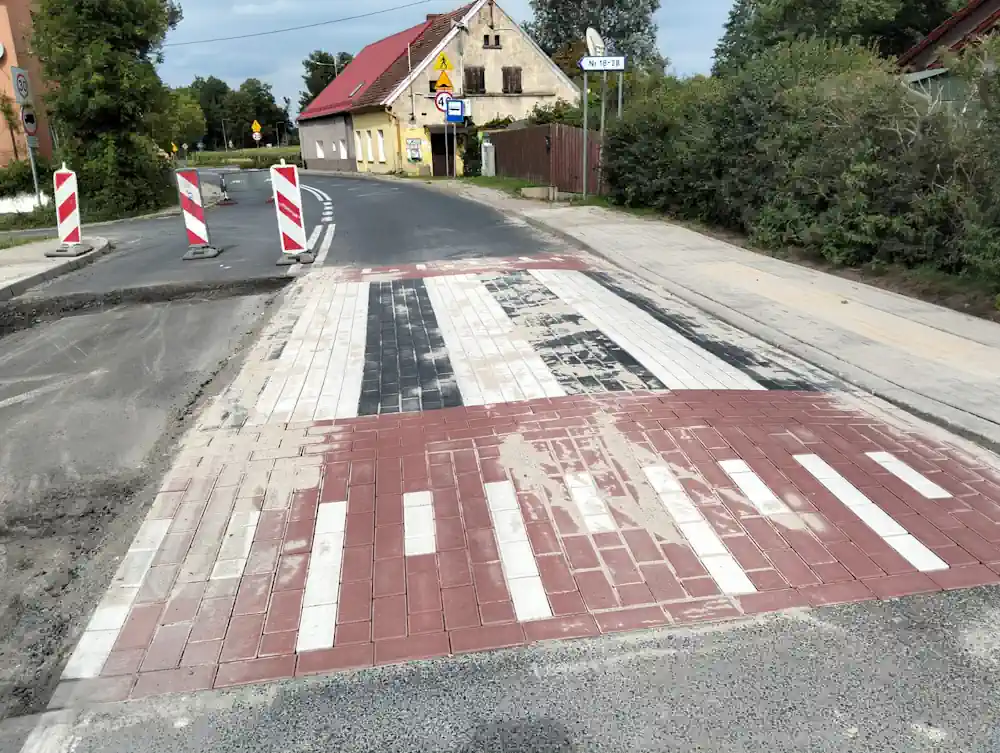 Jak powstawało II przejście dla pieszych na DW 283 w Barcikowicach