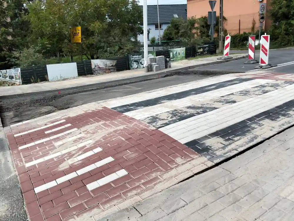 Jak powstawało II przejście dla pieszych na DW 283 w Barcikowicach