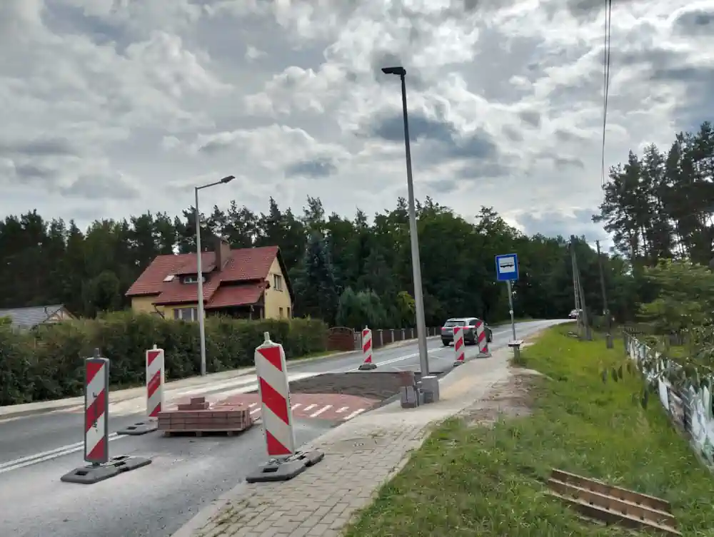 Jak powstawało II przejście dla pieszych na DW 283 w Barcikowicach